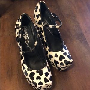 Alice & Olivia heart, hair calf platforms